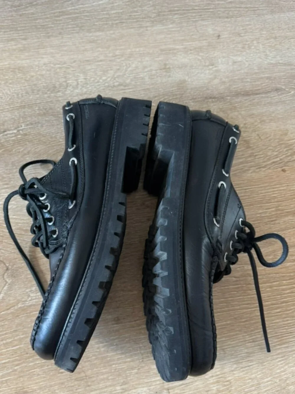 G.H.Bass Black Ranger Boat Shoes in Size 10